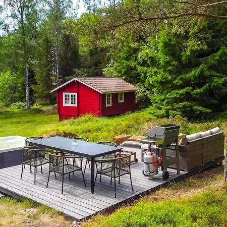 Porkkala - Seafront Jacuzzi Nature Reserve