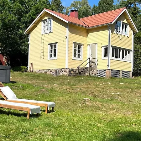 Ferienhaus Porkkala - Seafront Jacuzzi Nature Reserve